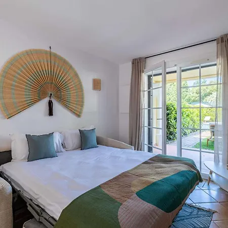 Cosy Flat - St Tropez Centre - Parkingpool - 2br6p شقة *